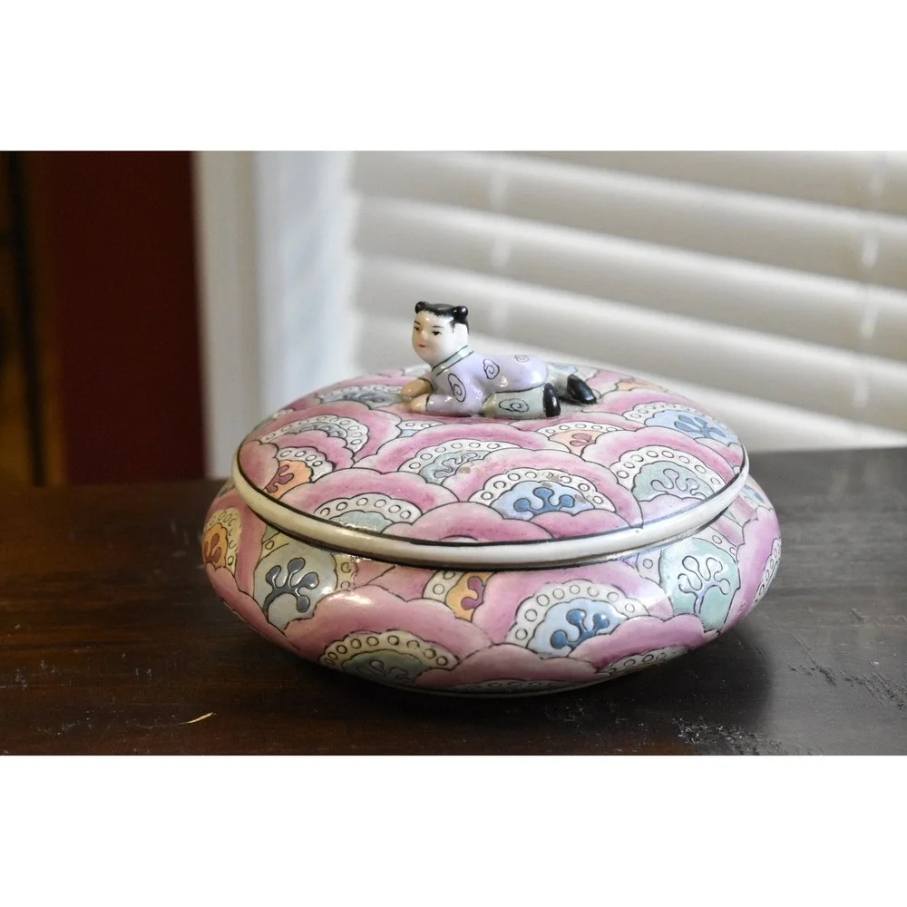 Porcelain Trinket Box Hand Painted China Child Figurine Lid Pink Jewelry Box‎